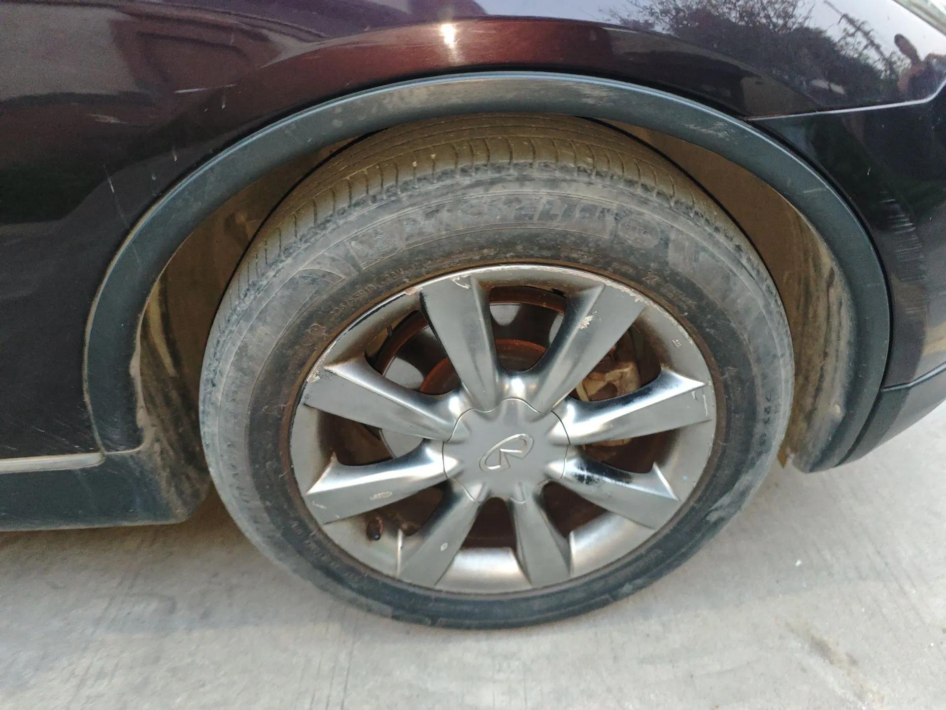 Infiniti EX 2010 EX25 Luxury Edition — миниатюра 8