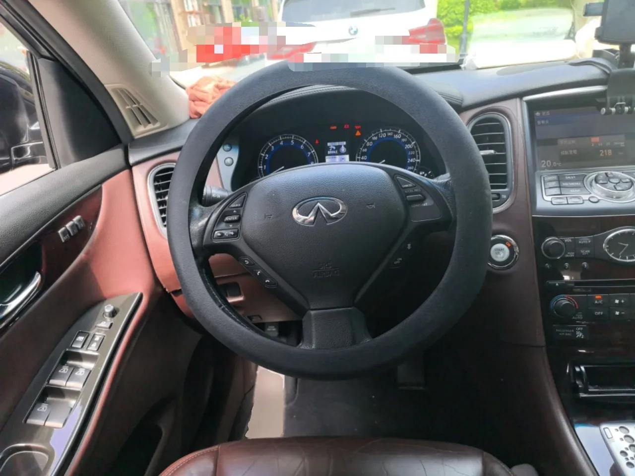 Infiniti EX 2011 EX25 Luxury Edition — миниатюра 11