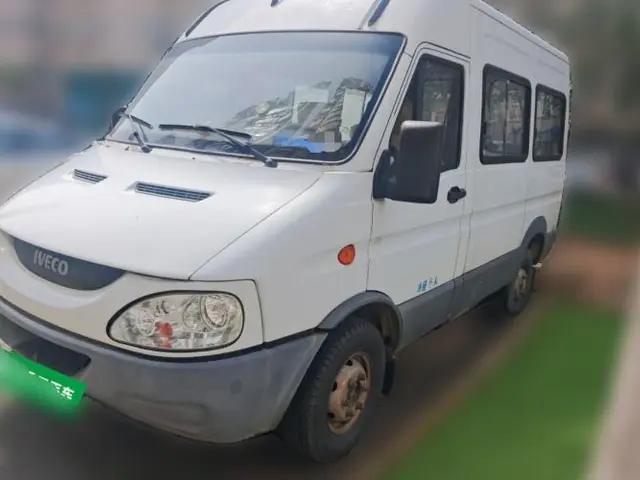 Iveco Turin 2009 2.5T-A32 Base Version