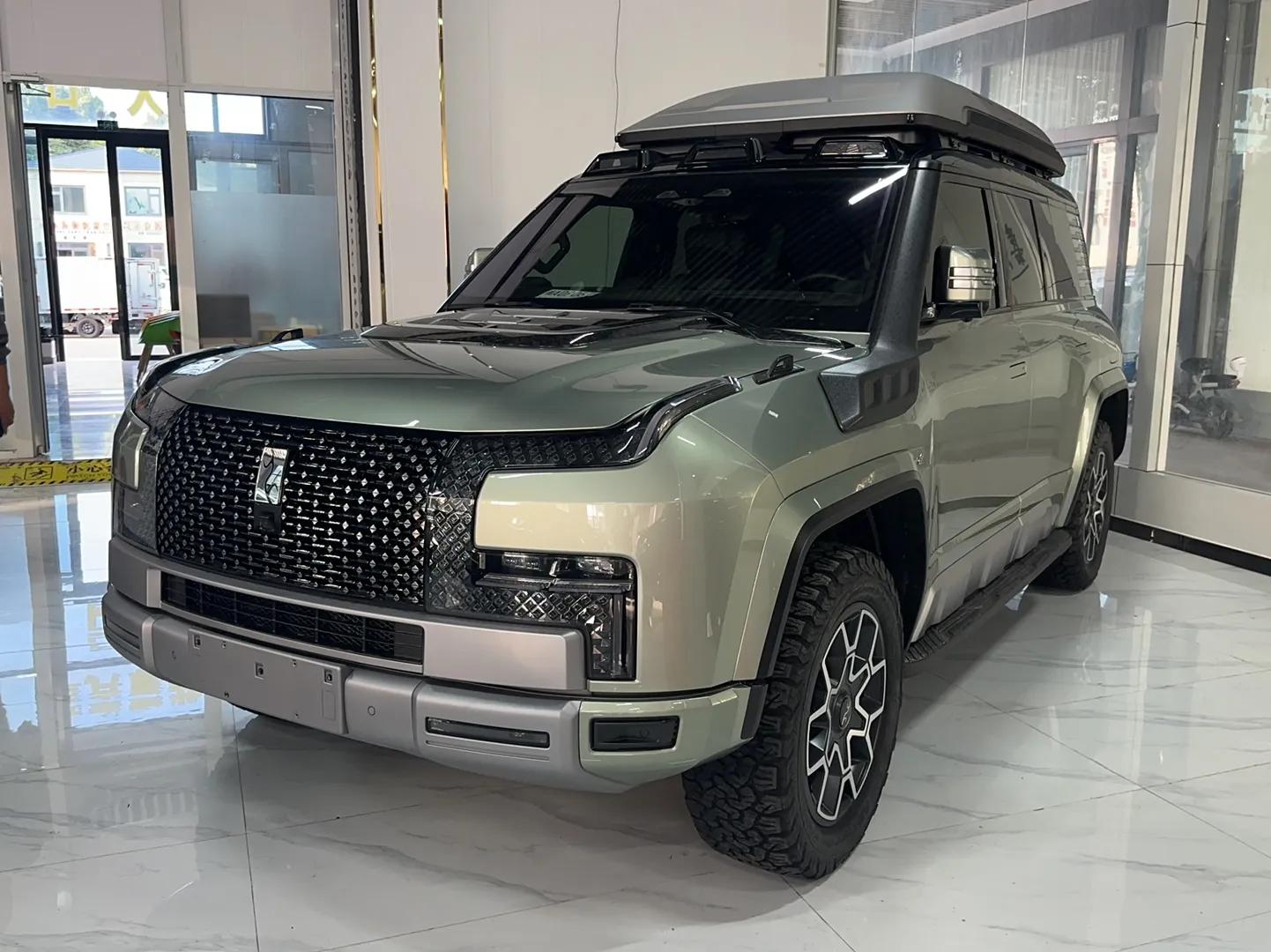 Yangwang U8 2024 Off-Road Enthusiast Edition — миниатюра 1