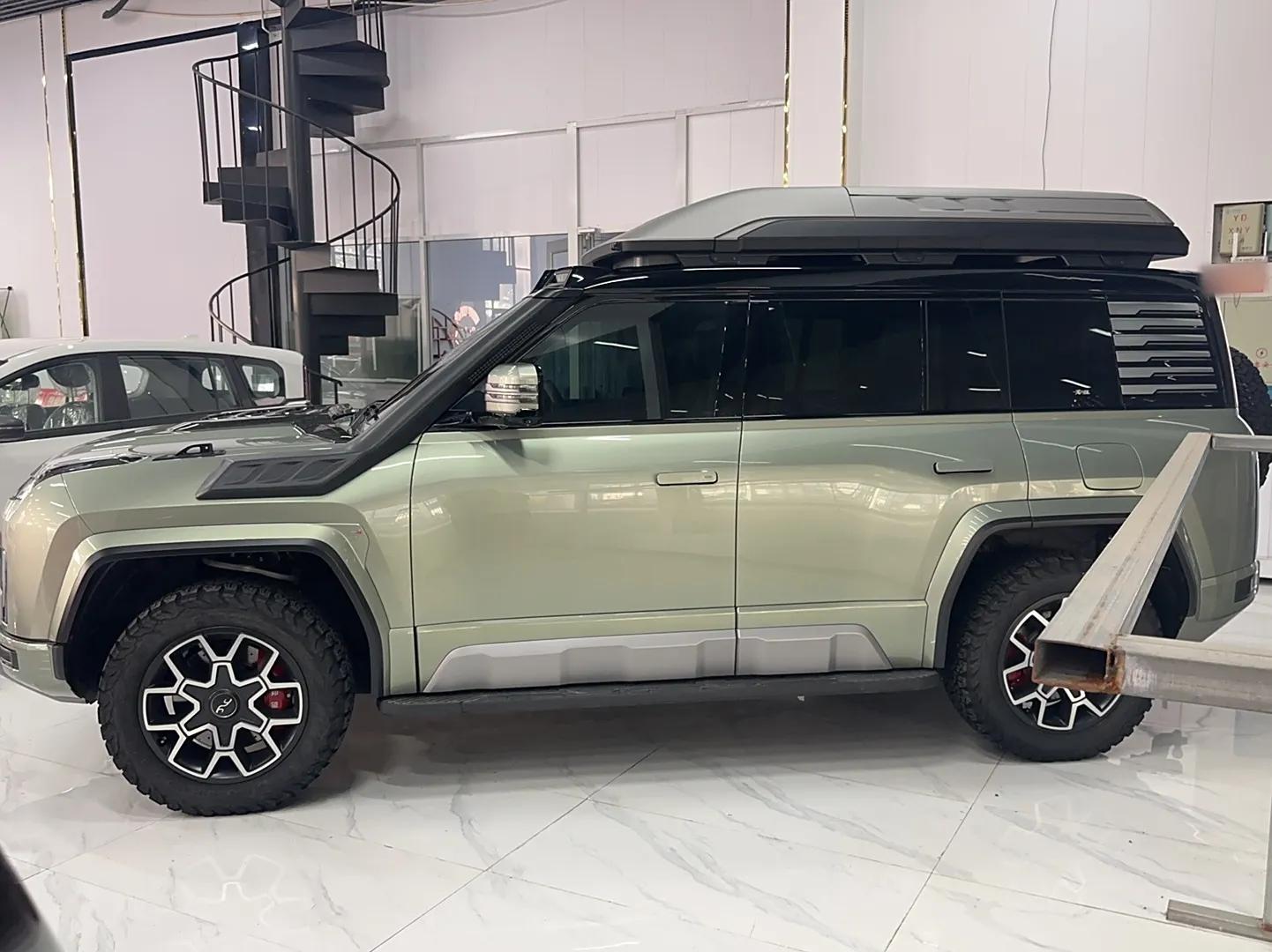 Yangwang U8 2024 Off-Road Enthusiast Edition — миниатюра 6