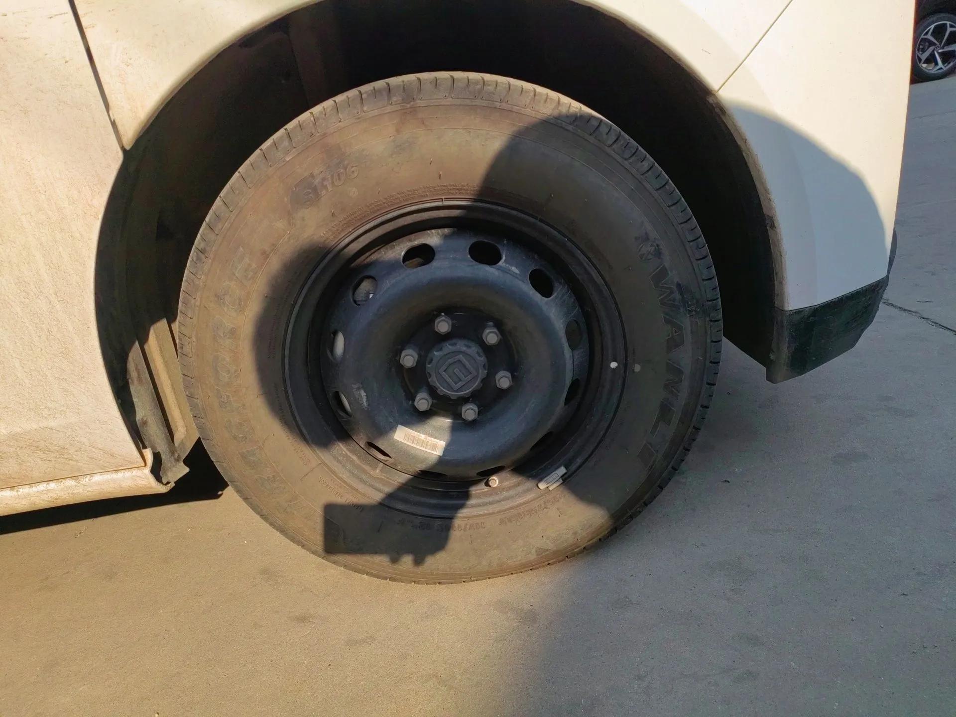 Farizon Super VAN 2024 Zhifu Edition Mid-axle Low-Roof 83 kWh — миниатюра 8