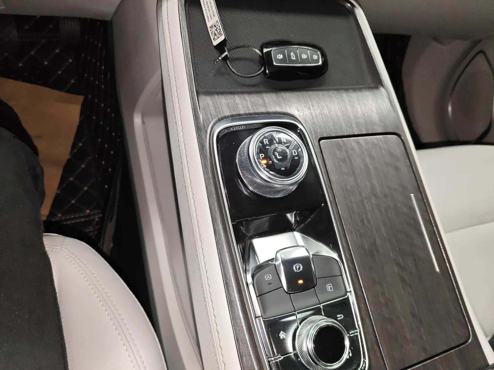 Ford Equator New Energy 2025 Luxury Edition — миниатюра 17