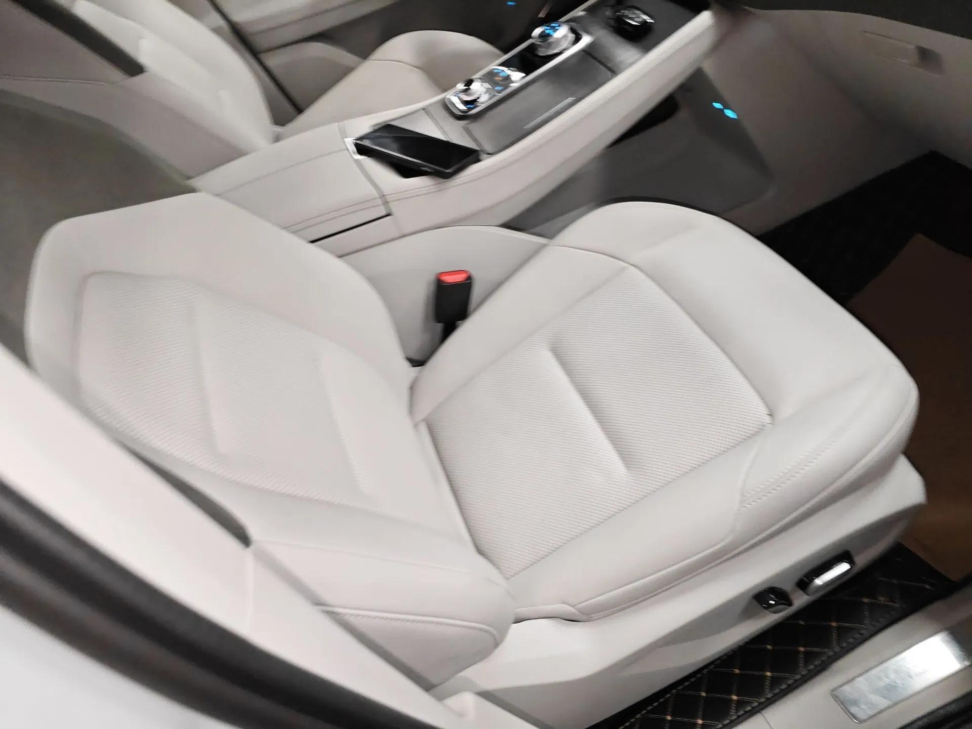 Ford Equator New Energy 2025 Luxury Edition — миниатюра 23