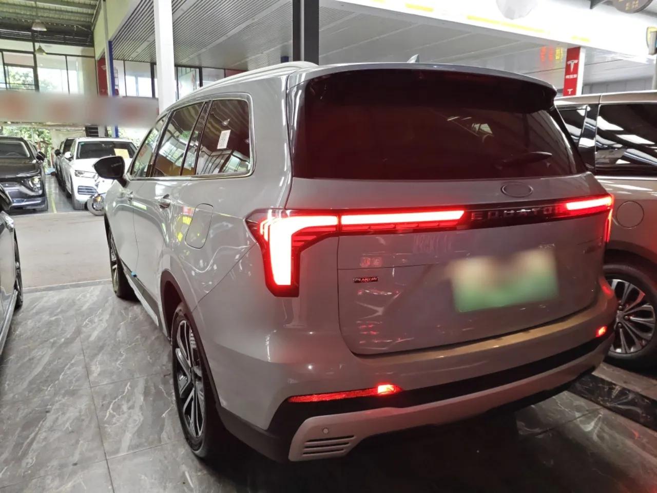 Ford Equator New Energy 2025 Luxury Edition — миниатюра 4