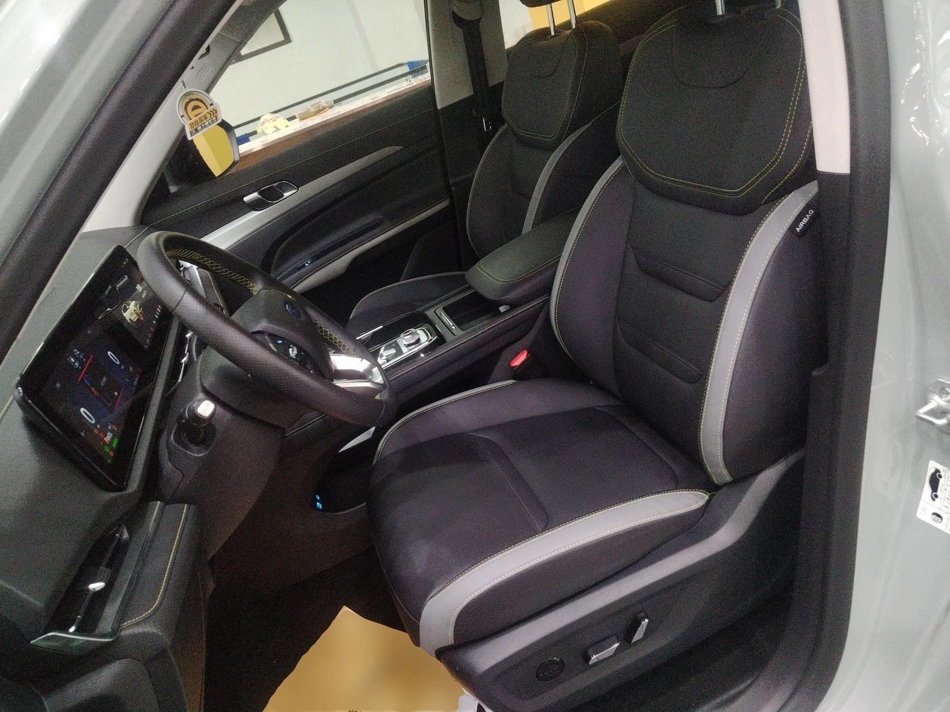 Ford Equator Sport New Energy 2025 Elite Version — миниатюра 17