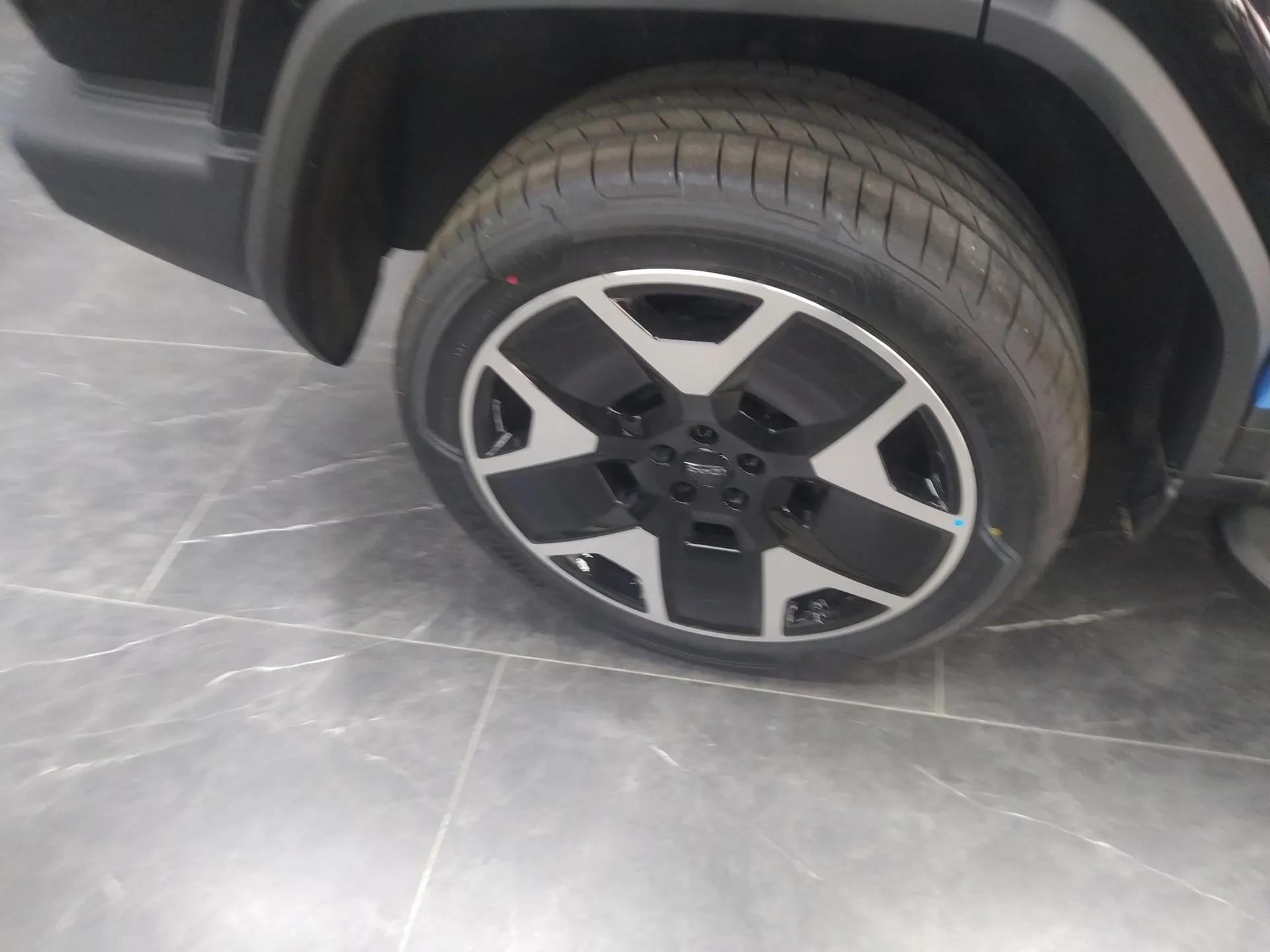 iCAR V27 2026 Model 200KM Four-Wheel Drive Falcon 500 — миниатюра 10