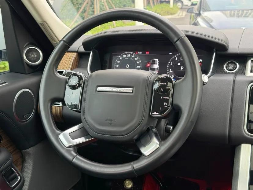 Land Rover Range Vogue  — миниатюра 11
