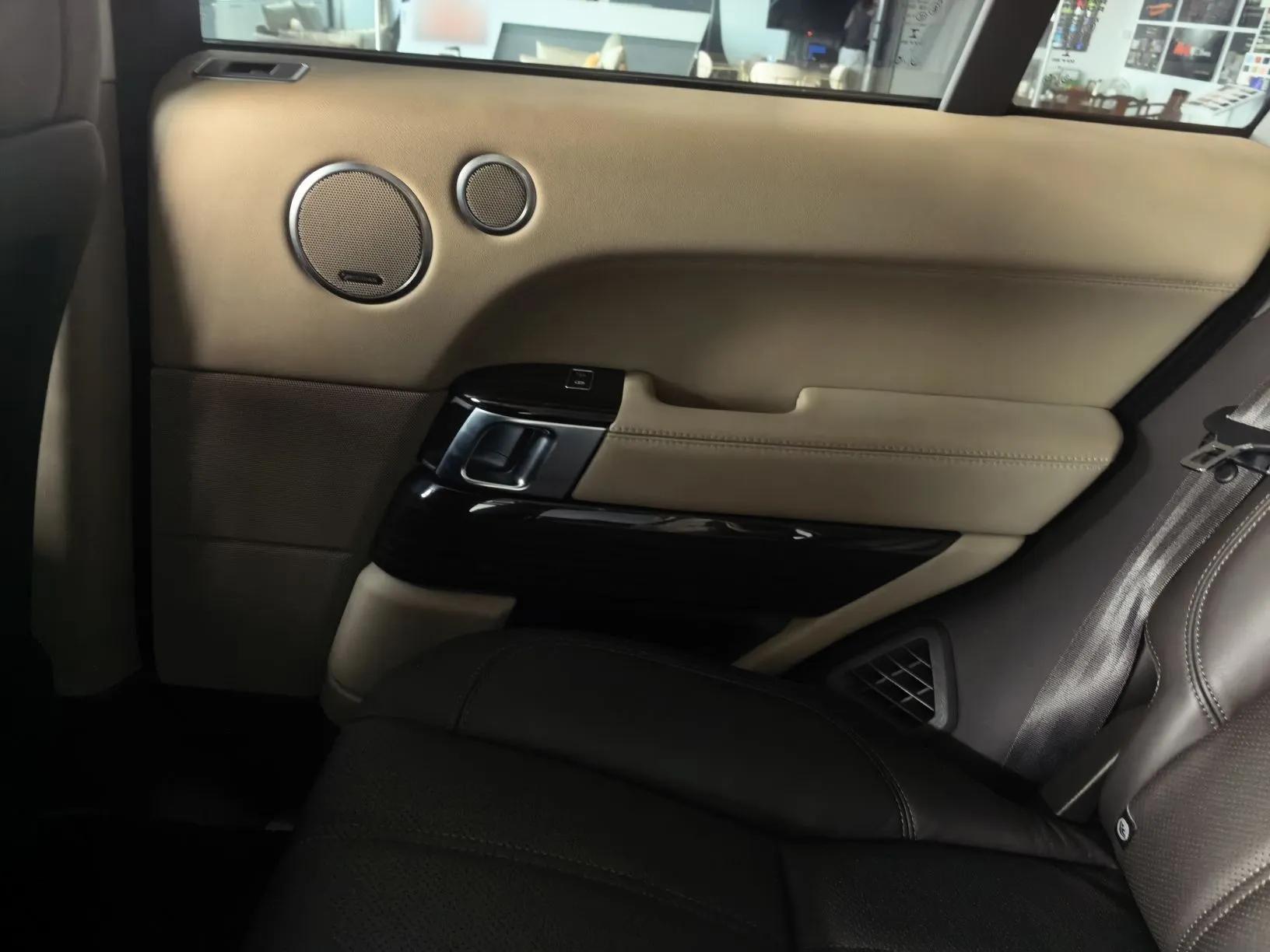 Land Rover Range Vogue  — миниатюра 14