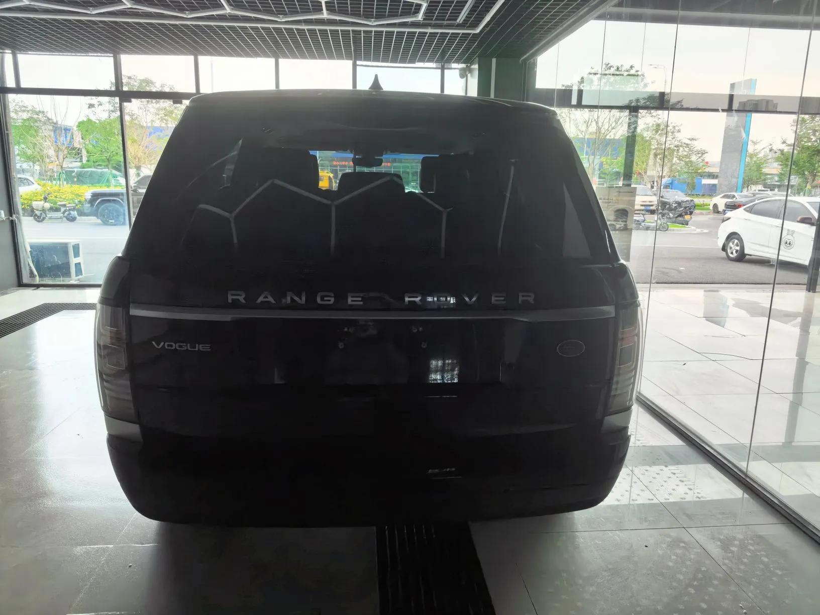 Land Rover Range Vogue  — миниатюра 5