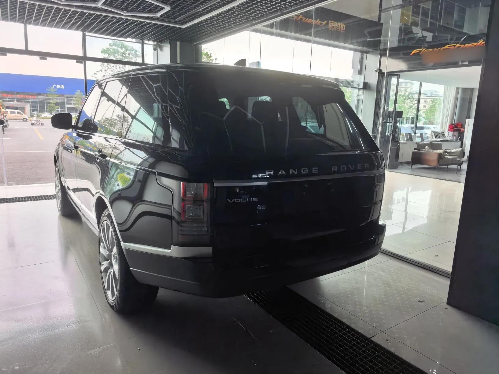Land Rover Range Vogue  — миниатюра 6