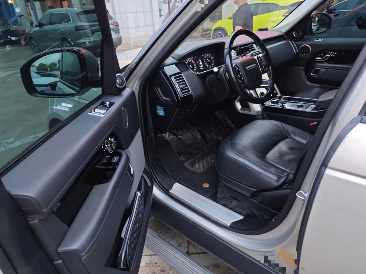 Land Rover Range Vogue  — миниатюра 17