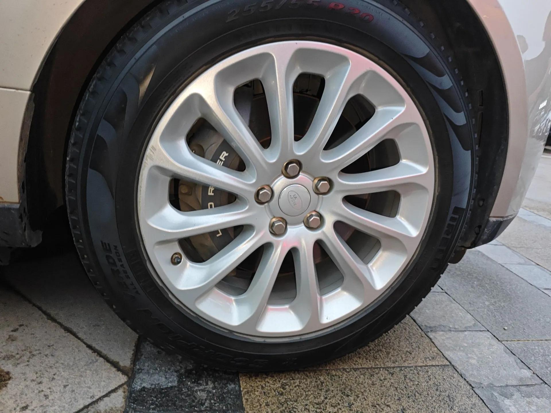 Land Rover Range Vogue  — миниатюра 8