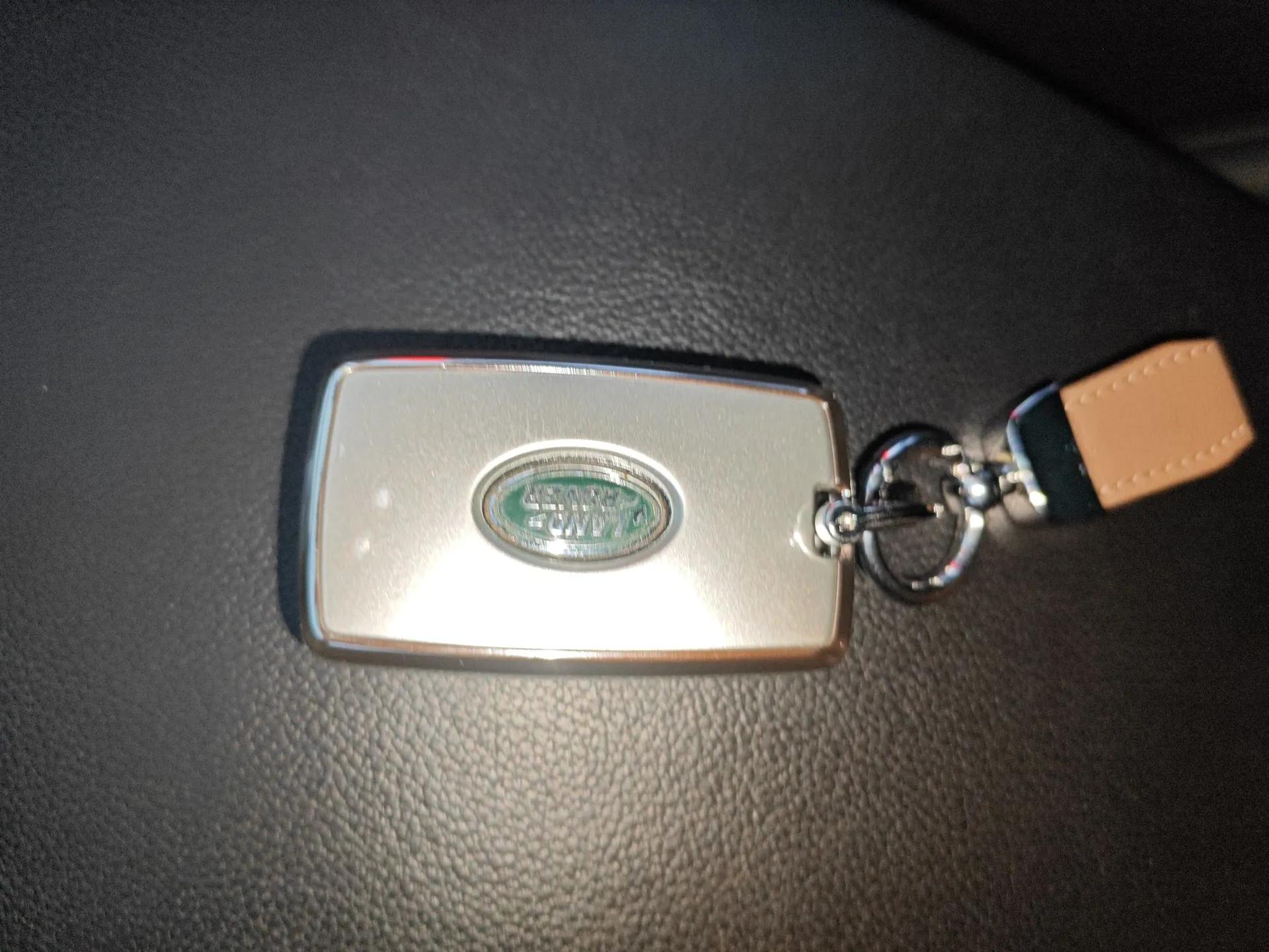 Land Rover Range Vogue  — миниатюра 9
