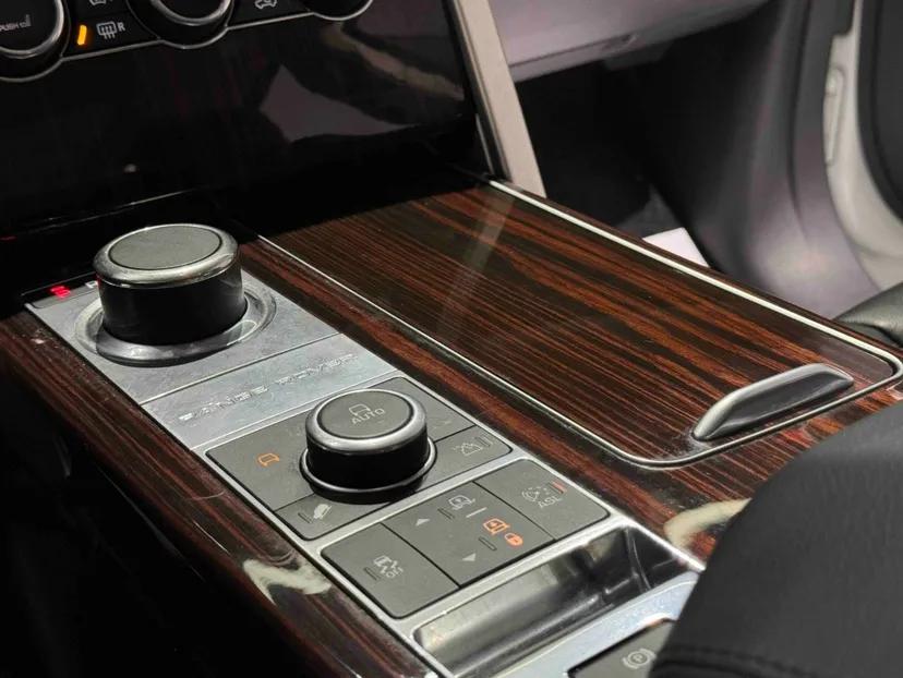 Land Rover Range Vogue  — миниатюра 11
