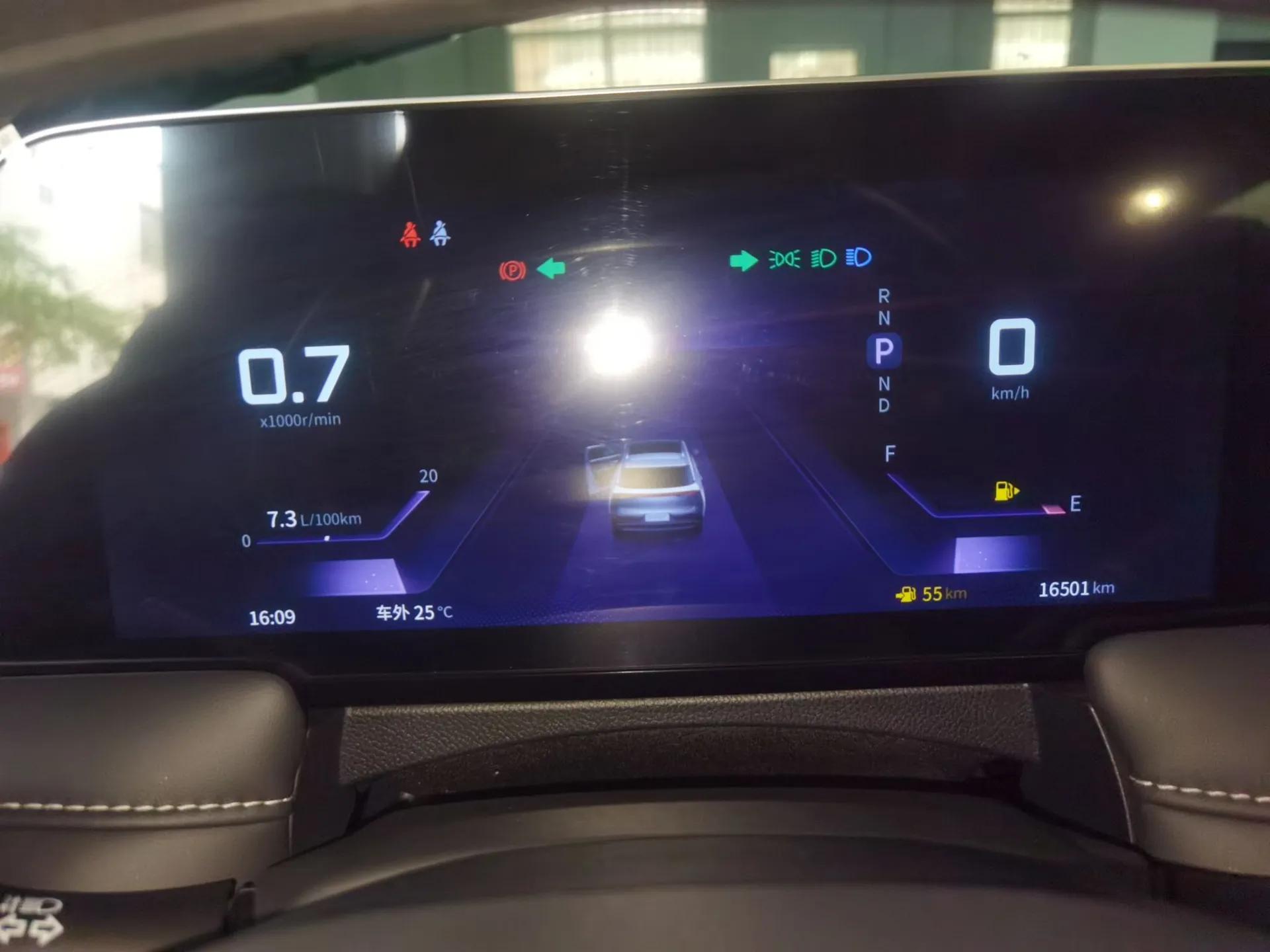 Venucia V 2021 260T Idol Edition — миниатюра 13