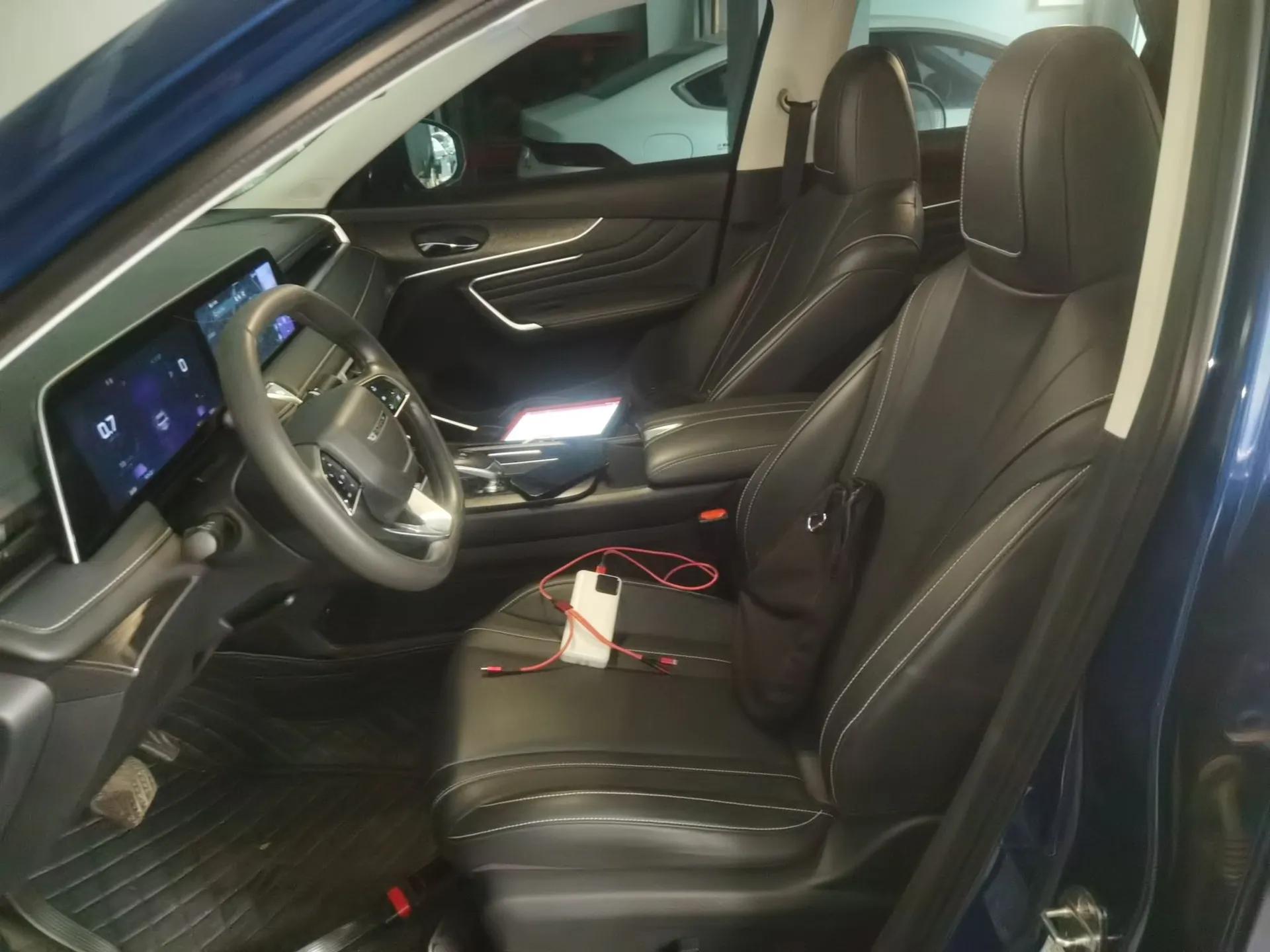 Venucia V 2021 260T Idol Edition — миниатюра 16