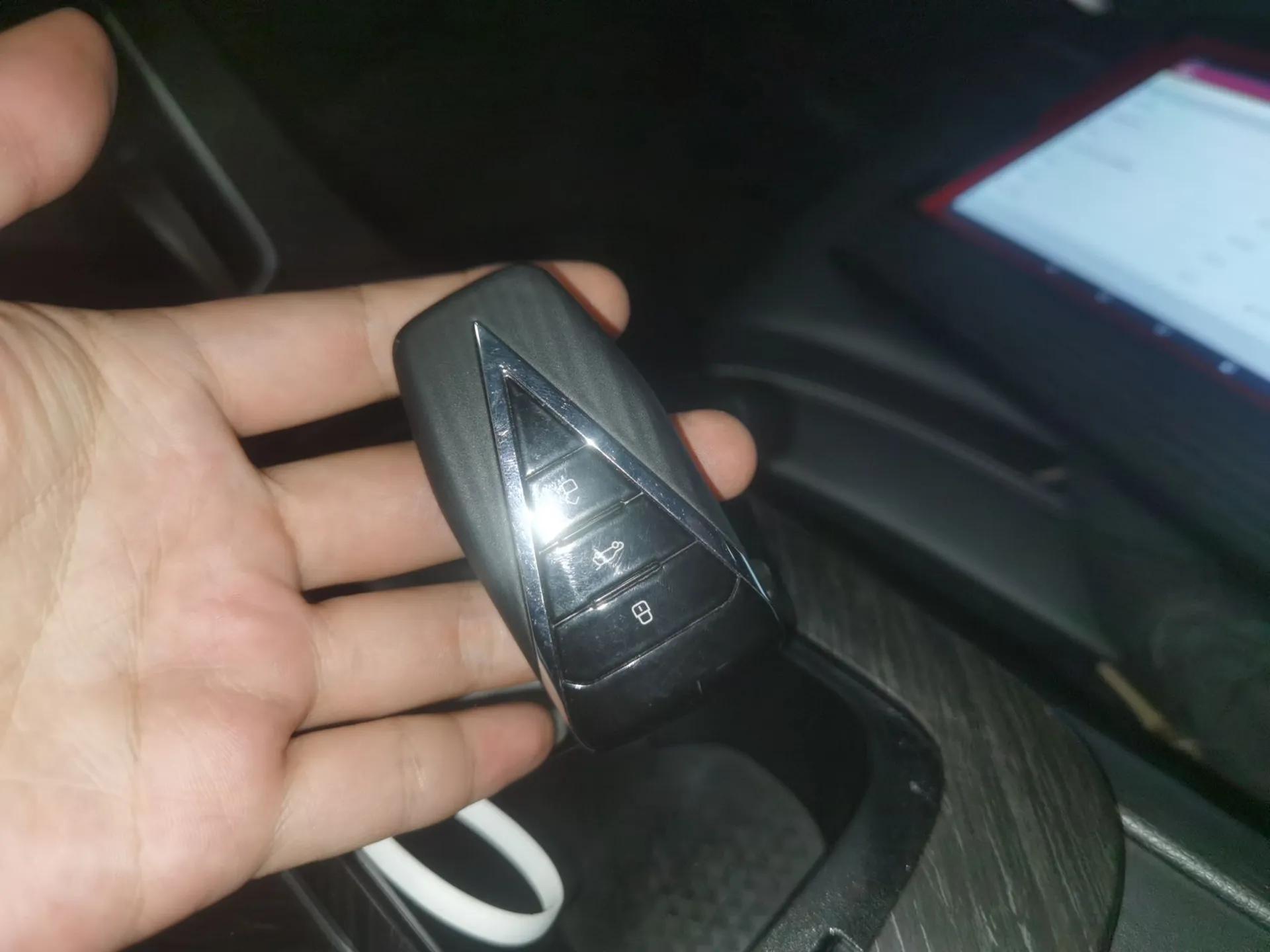 Venucia V 2021 260T Idol Edition — миниатюра 21