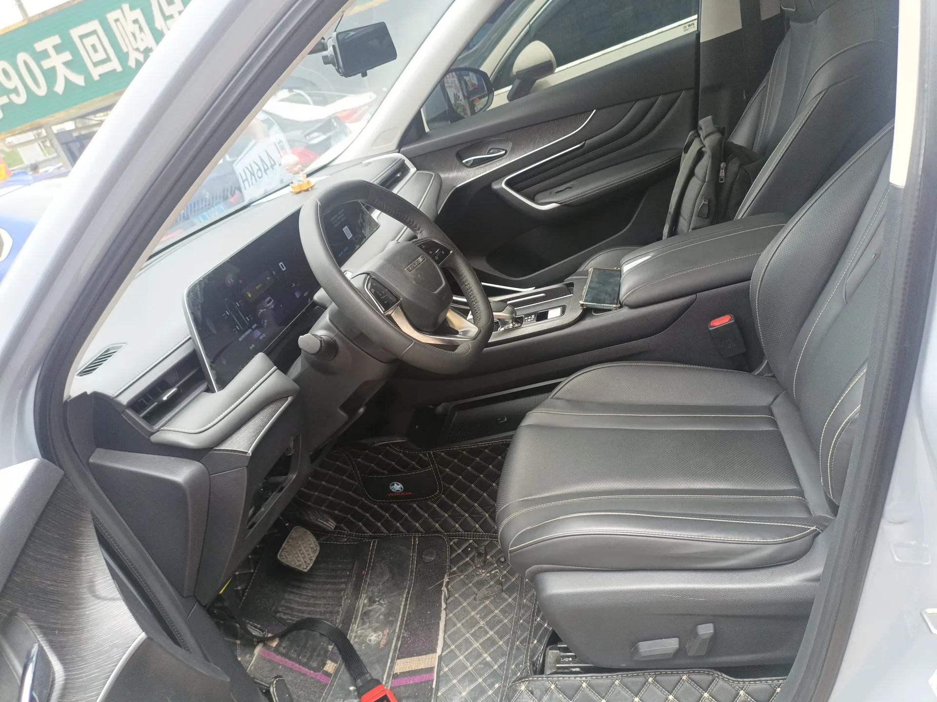 Venucia V 2023 260T Idol Edition Pro — миниатюра 18