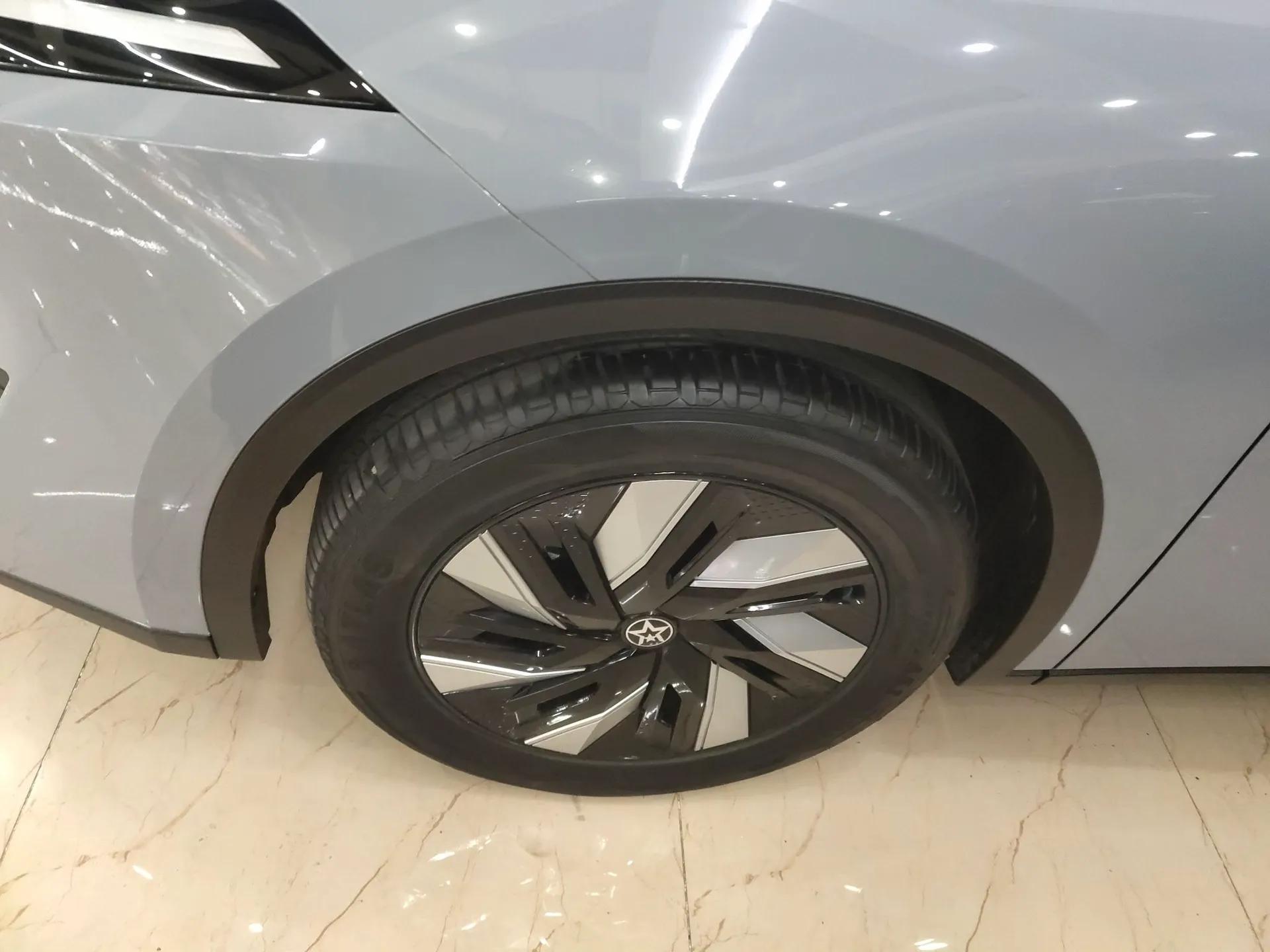 Venucia V DD-i 2023 60km iD Version — миниатюра 9