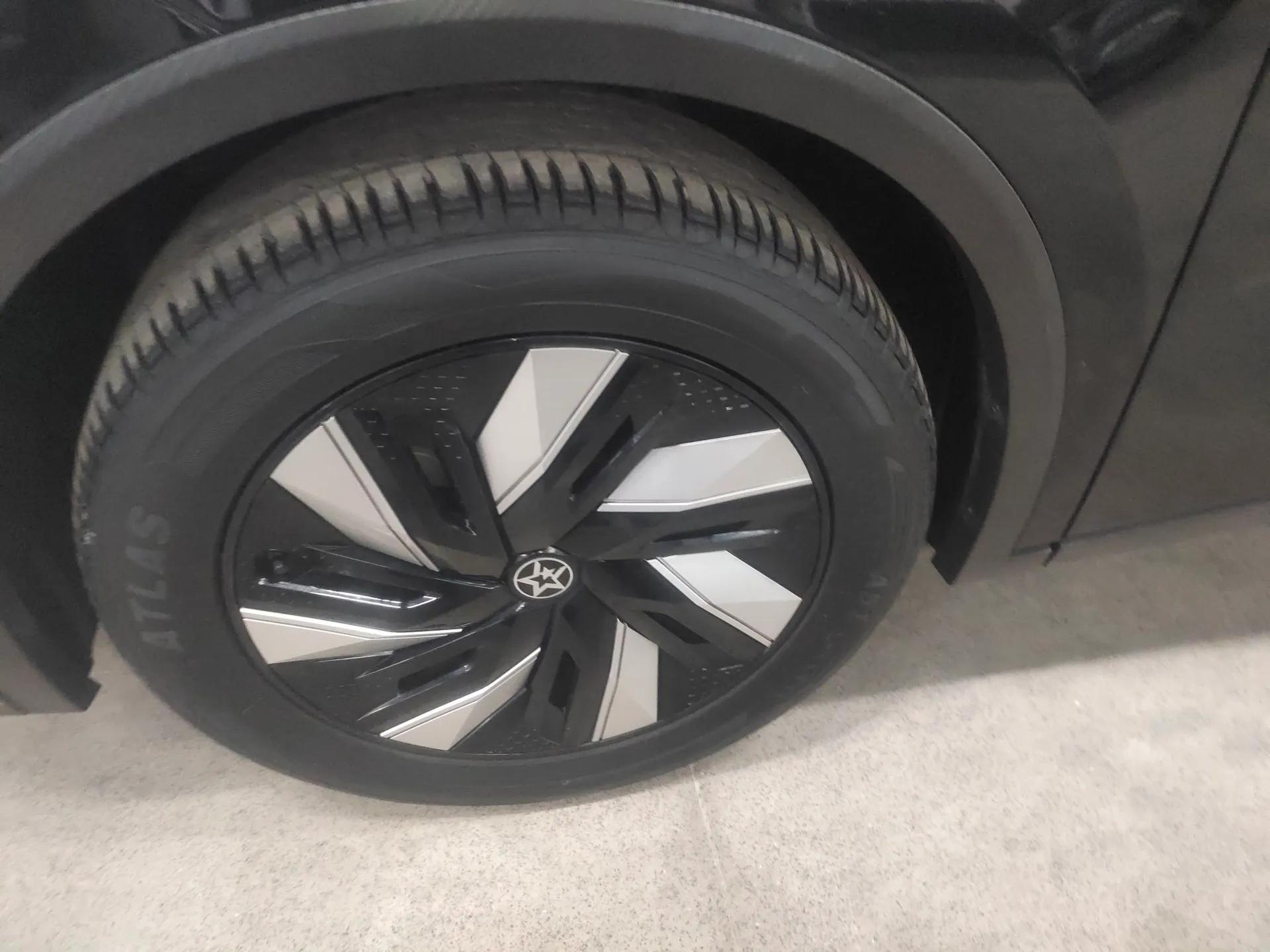 Venucia V DD-i 2023 110 km iE Version — миниатюра 8