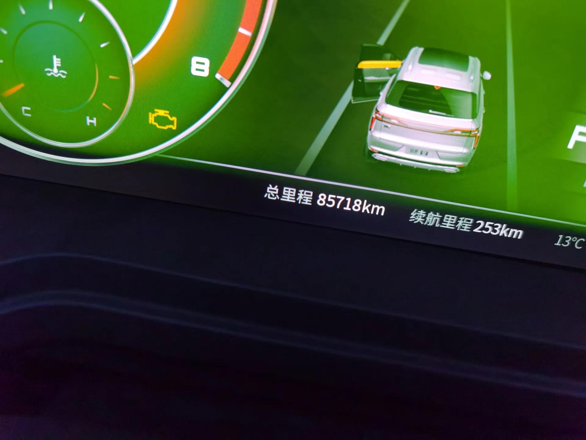 Venucia Star 2020 260T Automatic 48V Mild Hybrid Turbocharged Star Edition — миниатюра 13