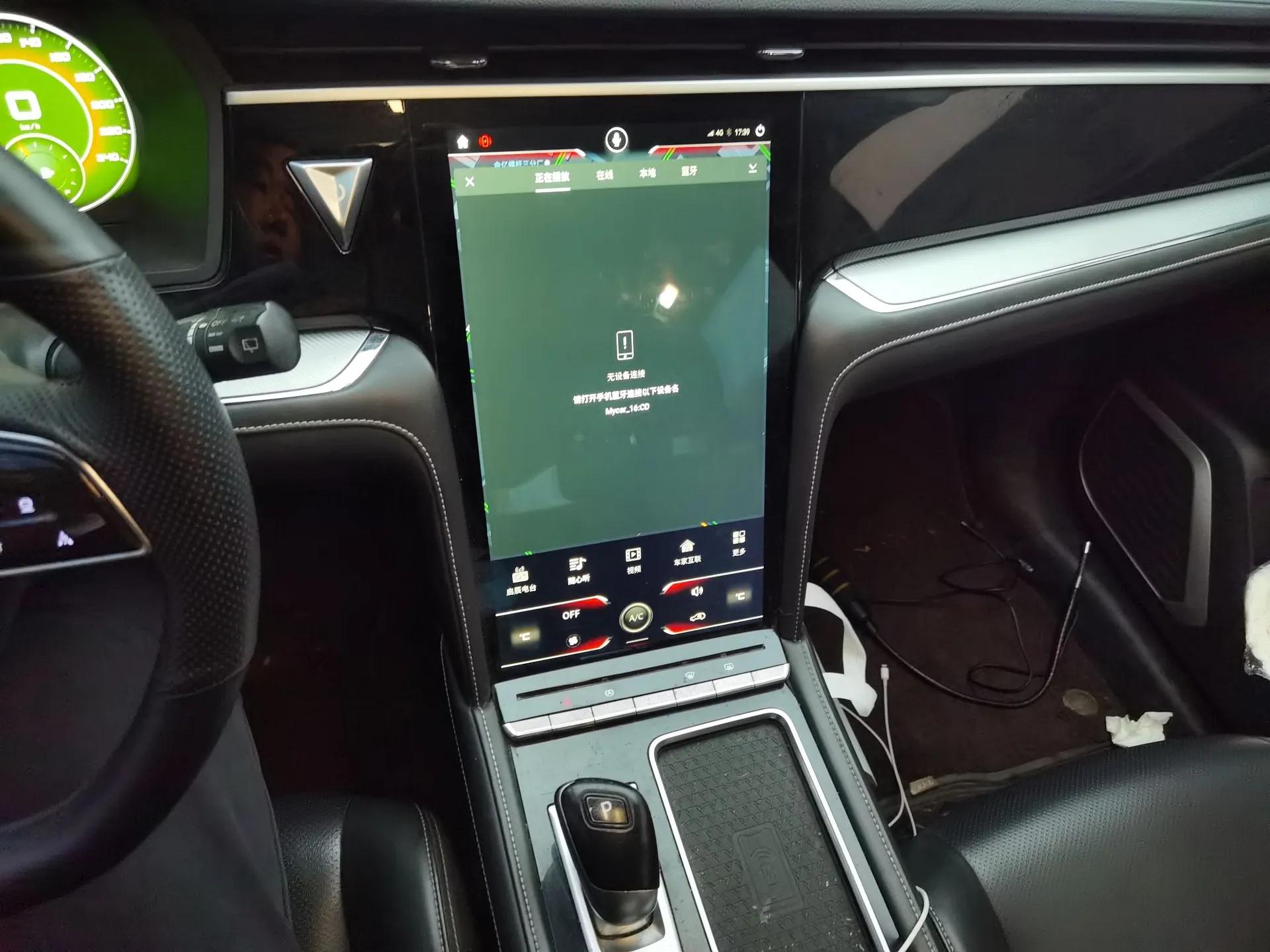 Venucia Star 2020 260T Automatic 48V Mild Hybrid Turbocharged Star Edition — миниатюра 14