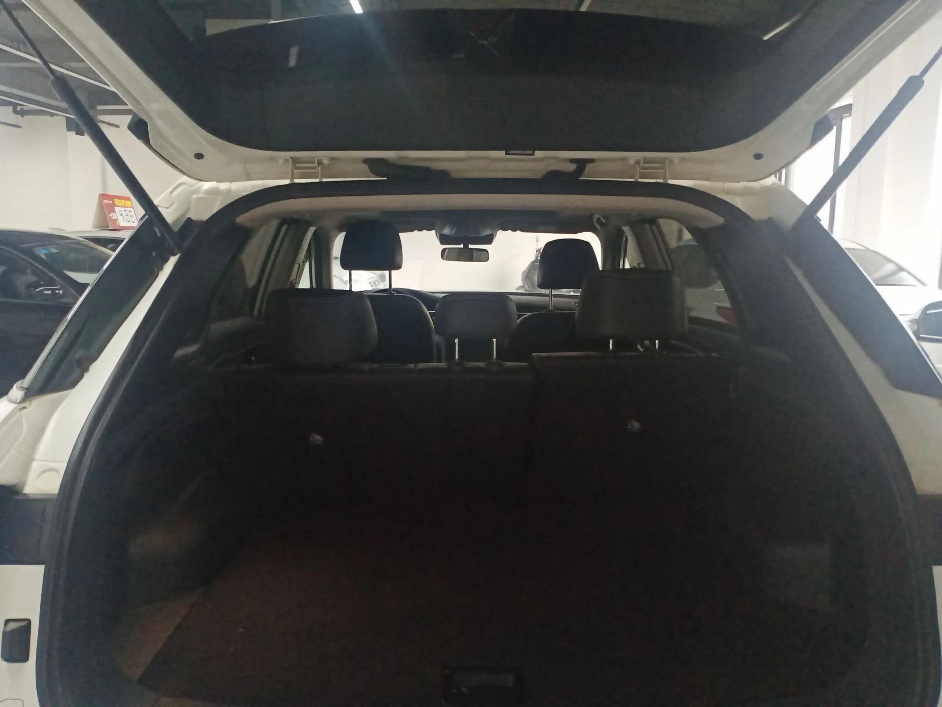 Venucia Star 2020 260T Automatic 48V Mild Hybrid Turbocharged Star Edition — миниатюра 22