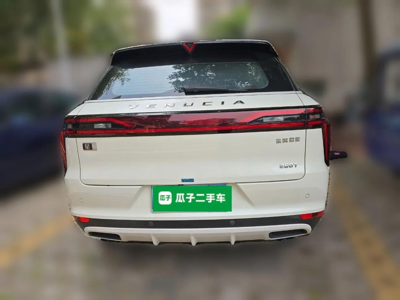 Venucia Star 2020 260T Automatic 48V Mild Hybrid Turbocharged Star Edition — миниатюра 5