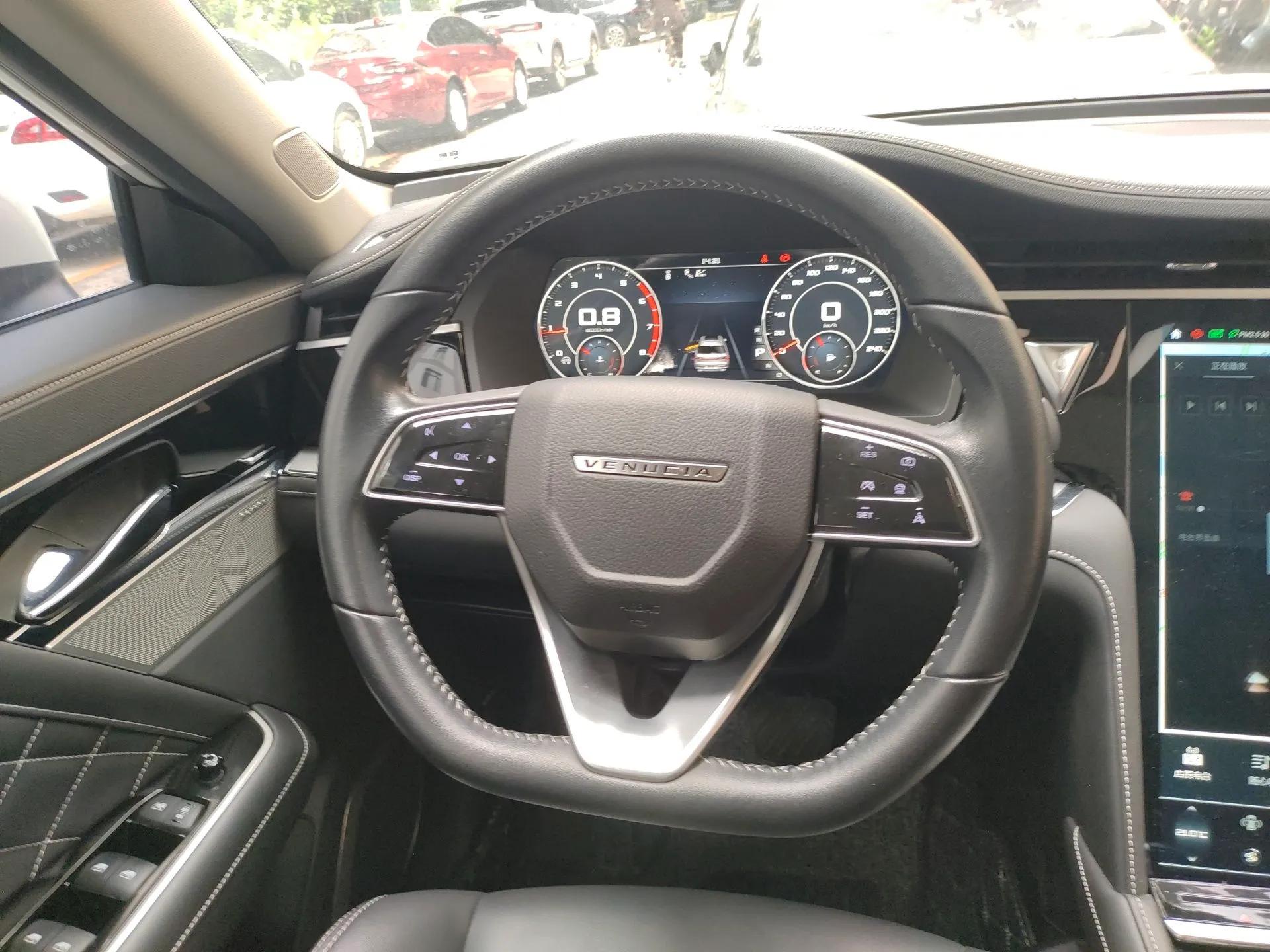 Venucia Star 2020 260T Automatic 48V Mild Hybrid Turbocharged Starry Edition — миниатюра 11