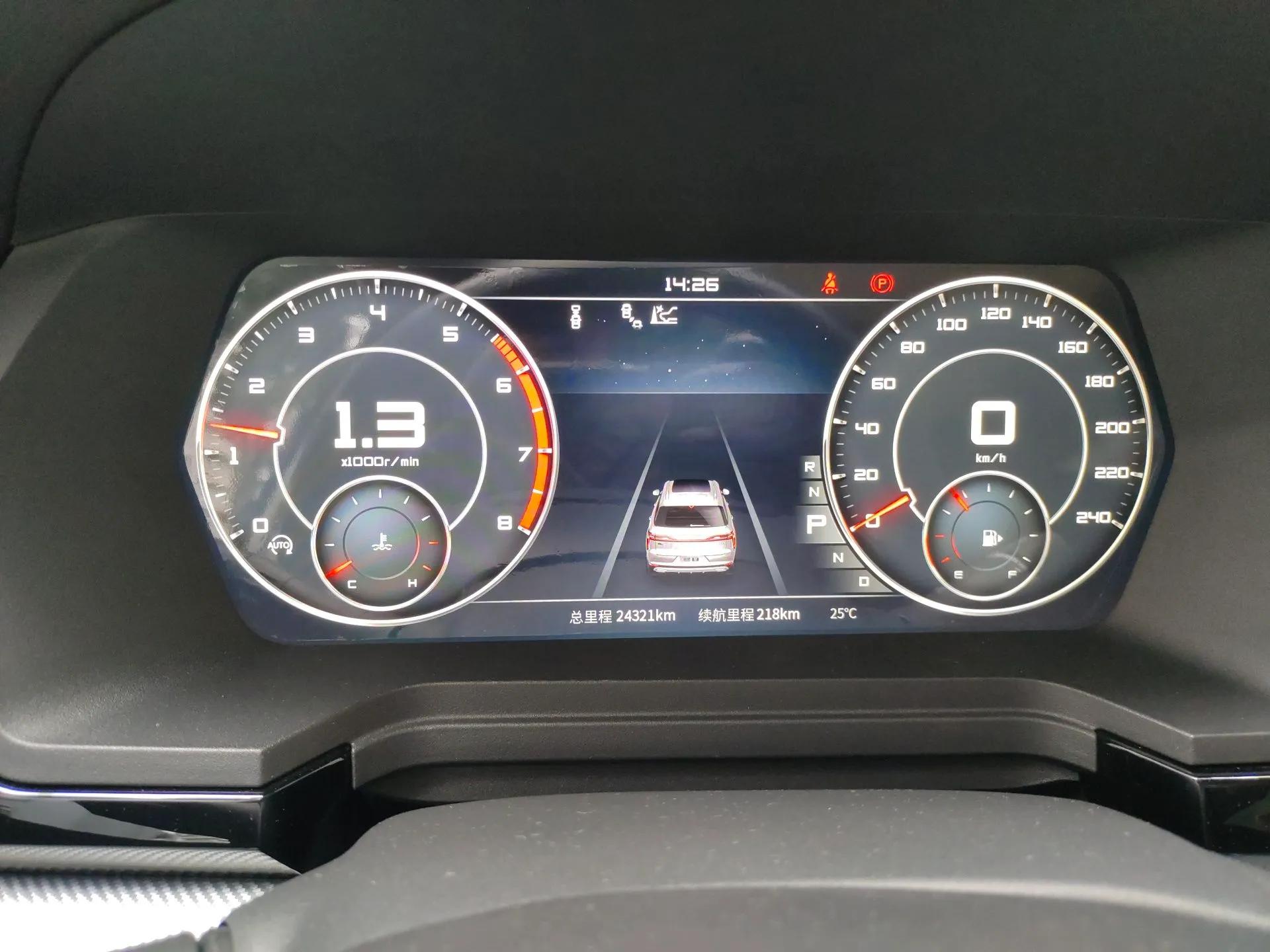 Venucia Star 2020 260T Automatic 48V Mild Hybrid Turbocharged Starry Edition — миниатюра 12