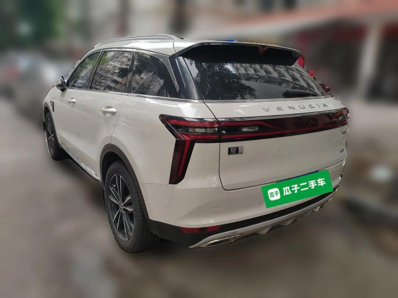 Venucia Star 2020 260T Automatic 48V Mild Hybrid Turbocharged Starry Edition — миниатюра 4
