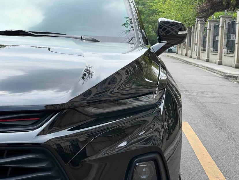 Chevrolet Blazer 2022 Mild Hybrid 650T Redline 7-Seater Thunder Edition — миниатюра 2