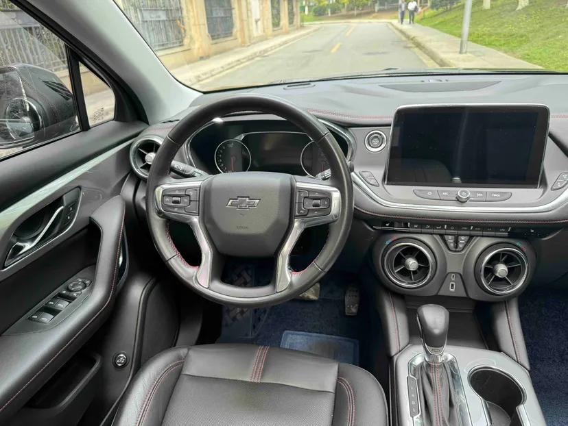 Chevrolet Blazer 2022 Mild Hybrid 650T Redline 7-Seater Thunder Edition — миниатюра 12