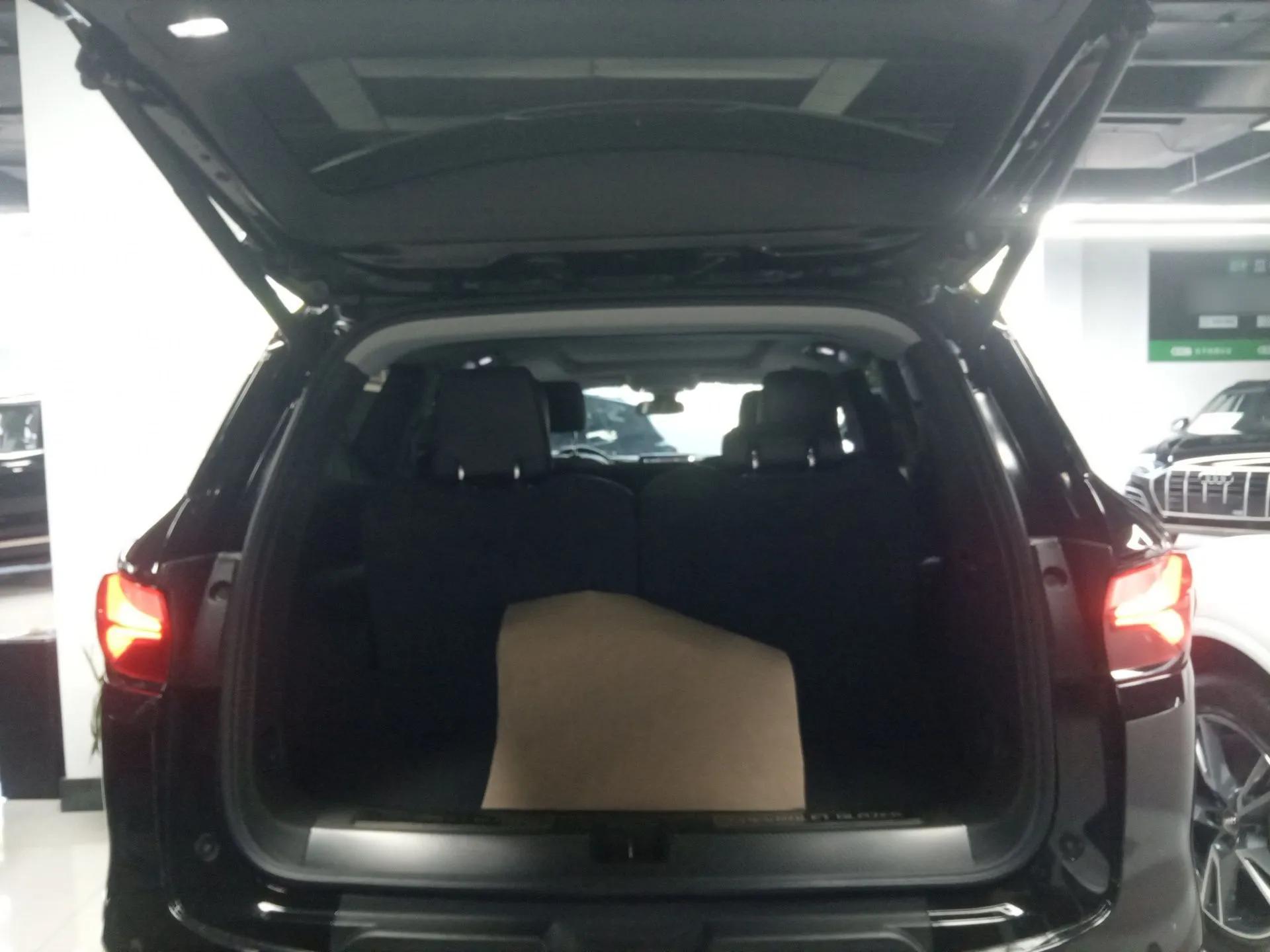 Chevrolet Blazer 2022 Mild Hybrid 650T Redline 7-Seater Thunder Edition — миниатюра 19