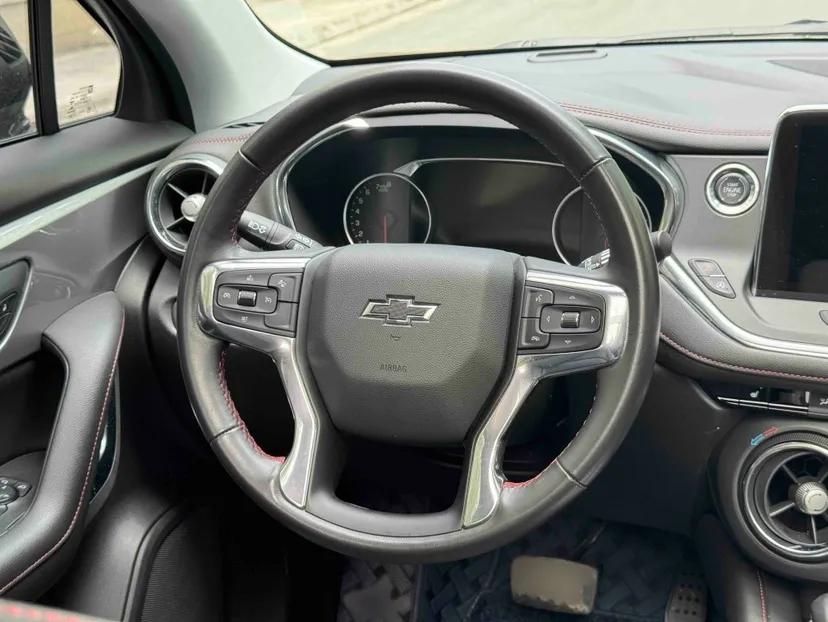 Chevrolet Blazer 2022 Mild Hybrid 650T Redline 7-Seater Thunder Edition — миниатюра 23