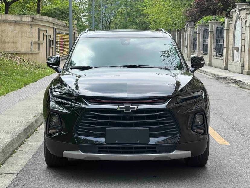 Chevrolet Blazer 2022 Mild Hybrid 650T Redline 7-Seater Thunder Edition — миниатюра 6