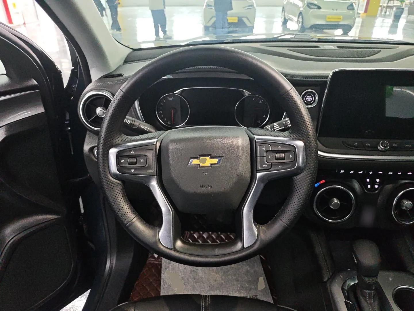 Chevrolet Blazer 2022 Mild Hybrid 650T 7-Seater Model Edition — миниатюра 13