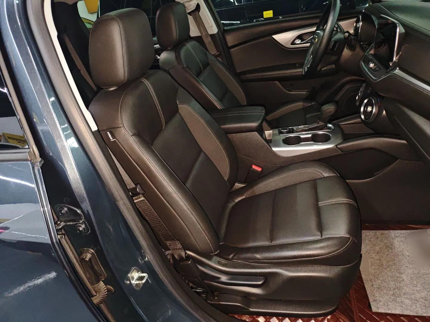 Chevrolet Blazer 2022 Mild Hybrid 650T 7-Seater Model Edition — миниатюра 23