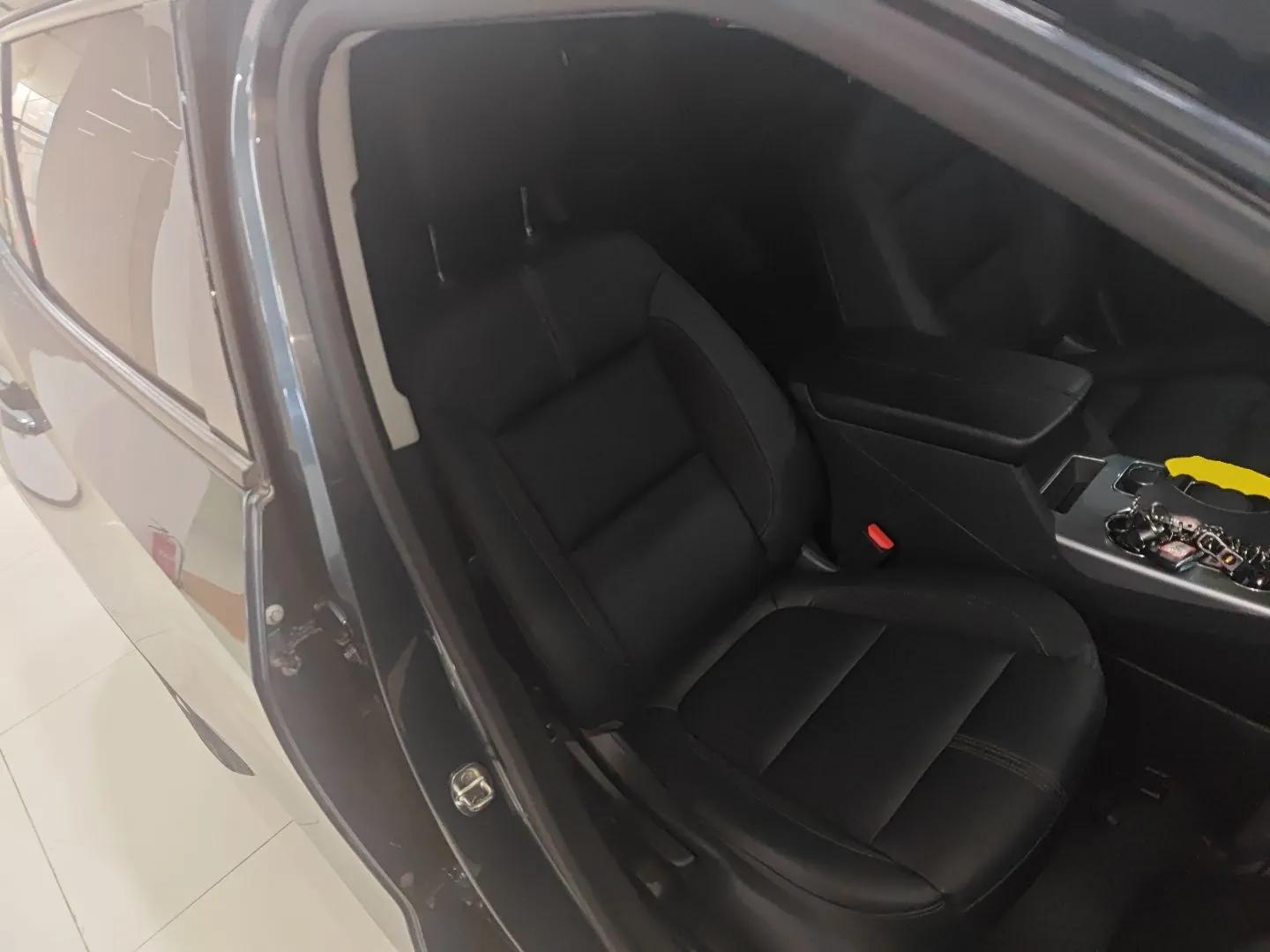 Chevrolet Blazer 2020 650T 7-Seater Luxury Edition — миниатюра 22