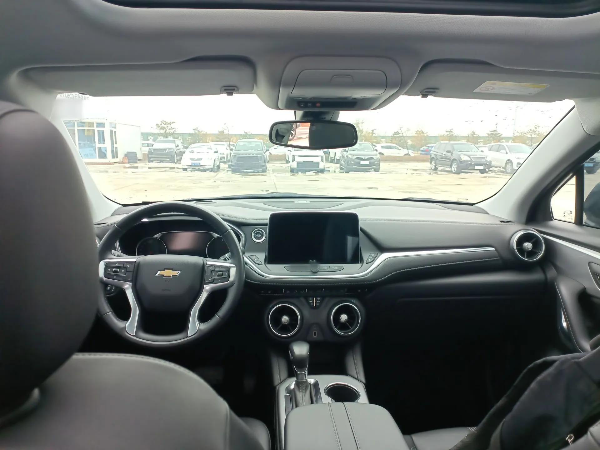 Chevrolet Blazer 2022 Mild Hybrid 650T 7-Seater Wei Version — миниатюра 13