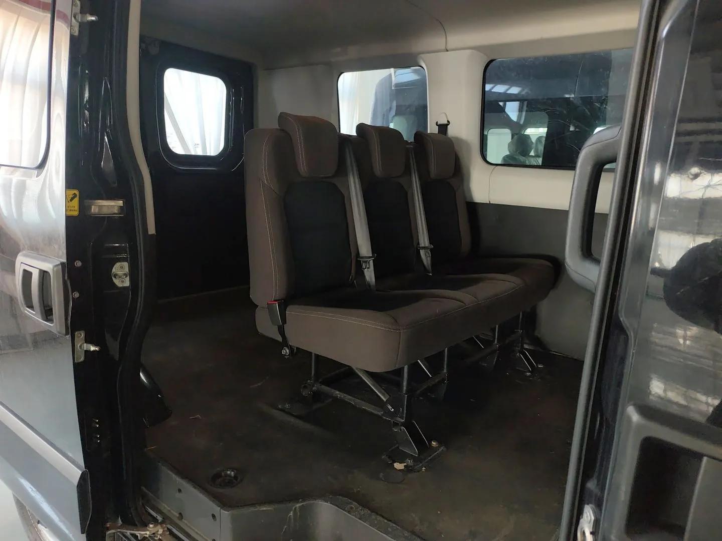 Iveco Eurocargo 2021 2.0T Manual Super-Rui Short Wheelbase Low-Roof Side-Hinged Door F1A — миниатюра 20
