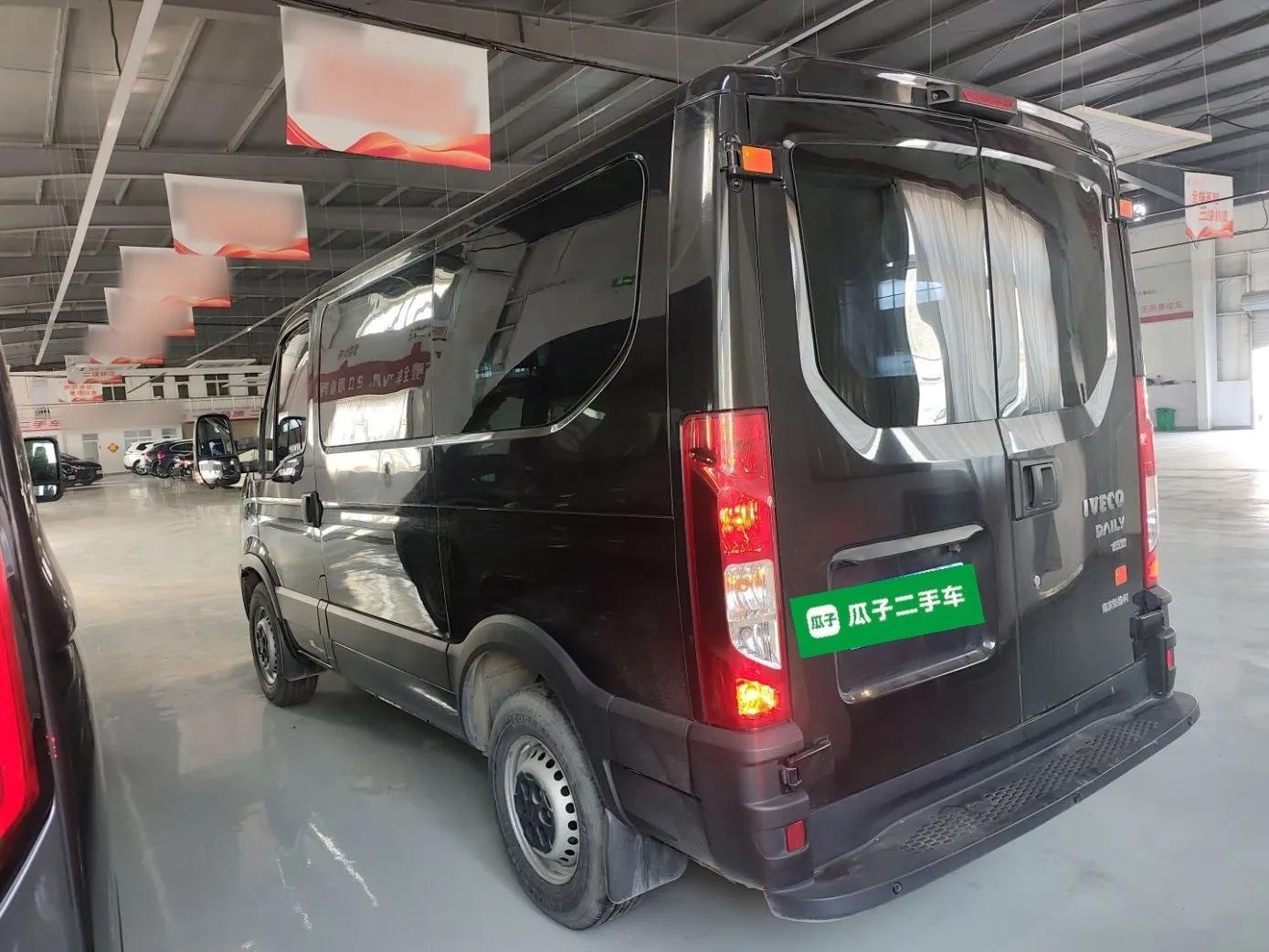 Iveco Eurocargo 2021 2.0T Manual Super-Rui Short Wheelbase Low-Roof Side-Hinged Door F1A — миниатюра 4