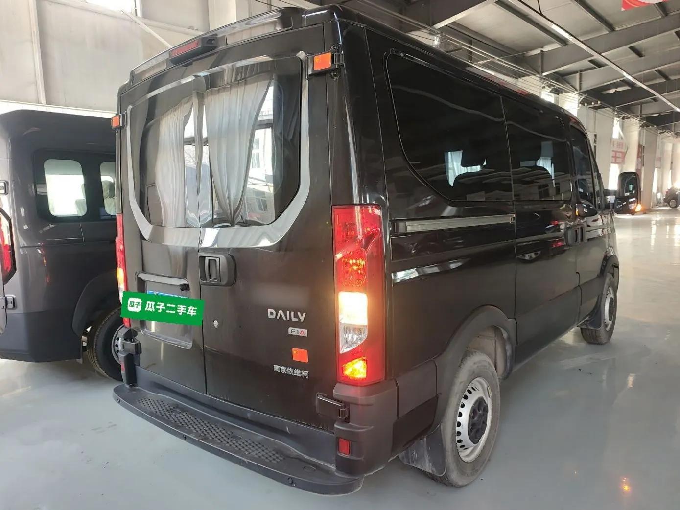 Iveco Eurocargo 2021 2.0T Manual Super-Rui Short Wheelbase Low-Roof Side-Hinged Door F1A — миниатюра 6