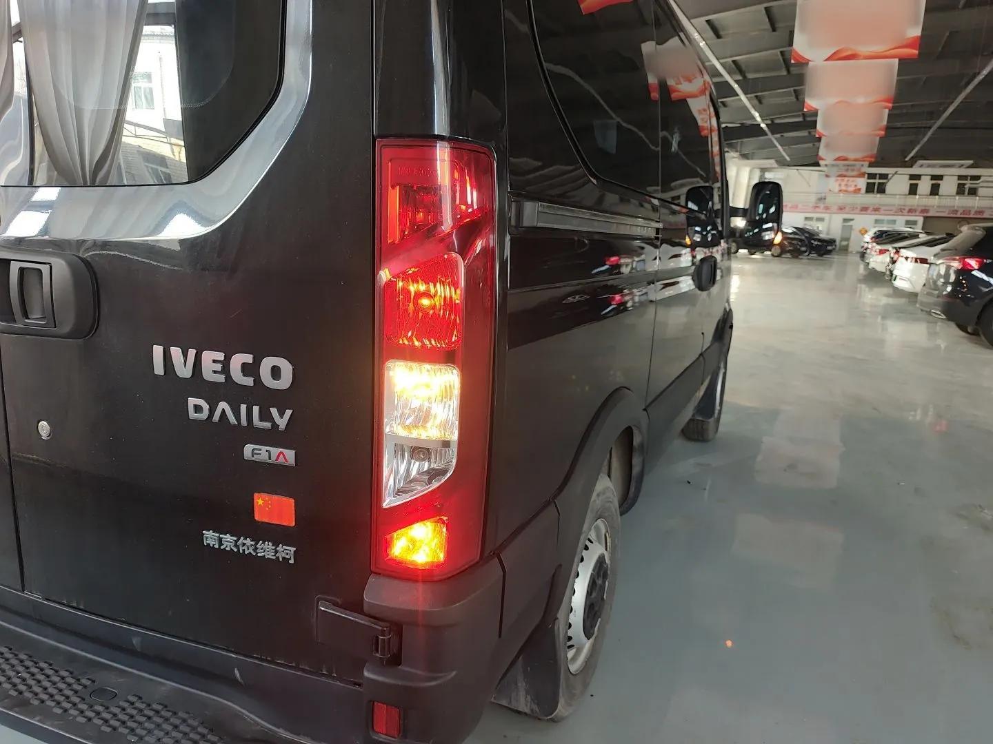 Iveco Eurocargo 2021 2.0T Manual Super-Rui Short Wheelbase Low-Roof Side-Hinged Door F1A — миниатюра 7