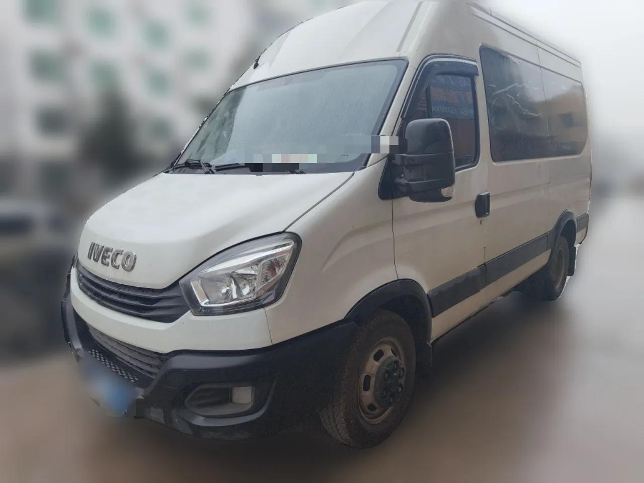 Iveco Eurocargo 2020 2.3T Manual Super Rui Short Wheelbase Low-Roof High-Power F1A — миниатюра 1