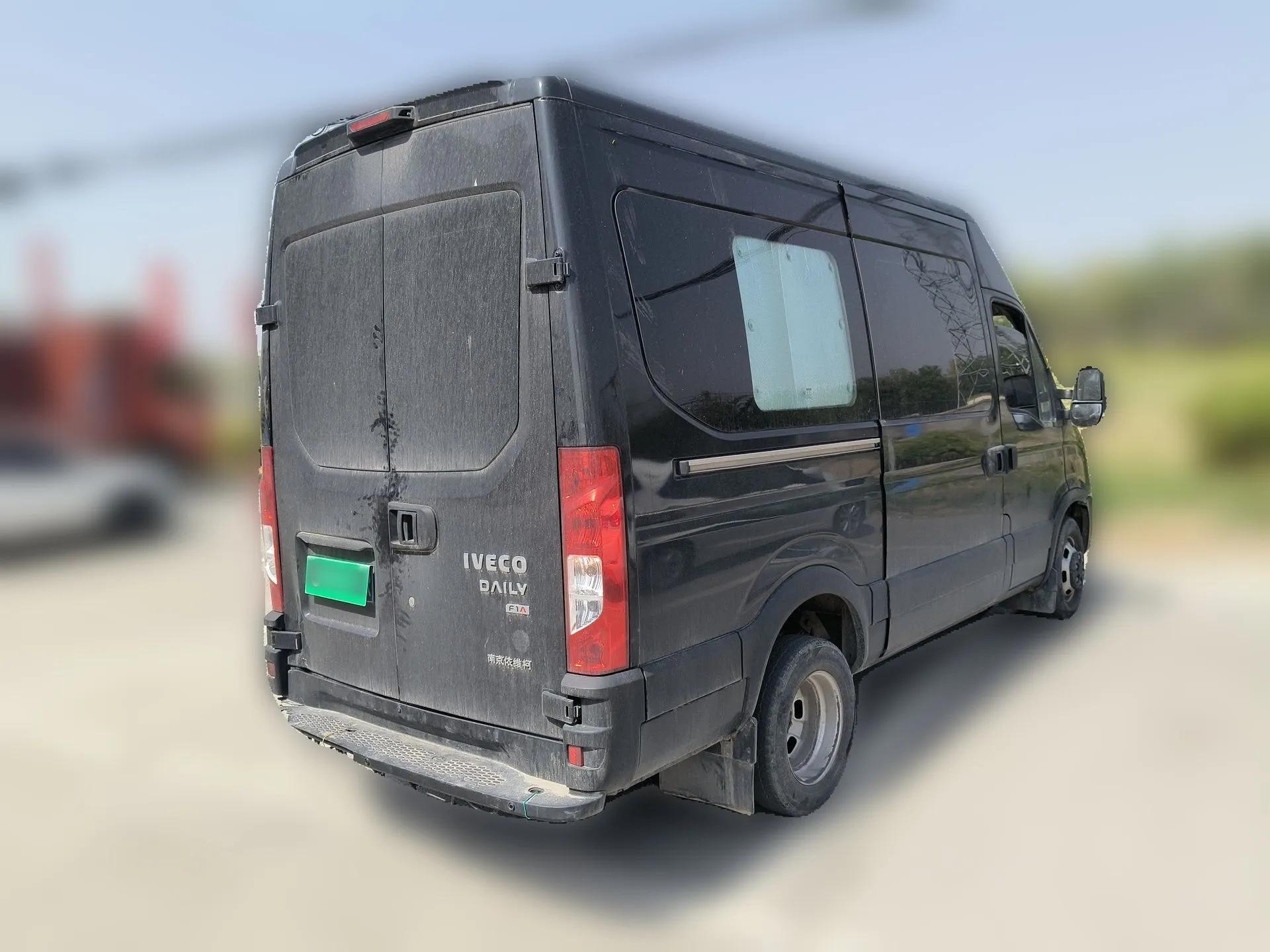 Iveco Eurocargo 2020 2.3T Manual Super Rui Long Wheelbase Short Overhang High Roof China VI F1A — миниатюра 6
