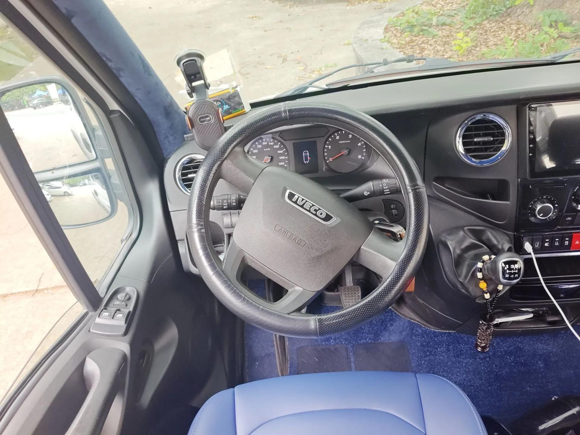 Iveco Eurocargo 2020 2.3T Manual Super-Rui Short Wheelbase High Roof High-Performance F1A — миниатюра 11