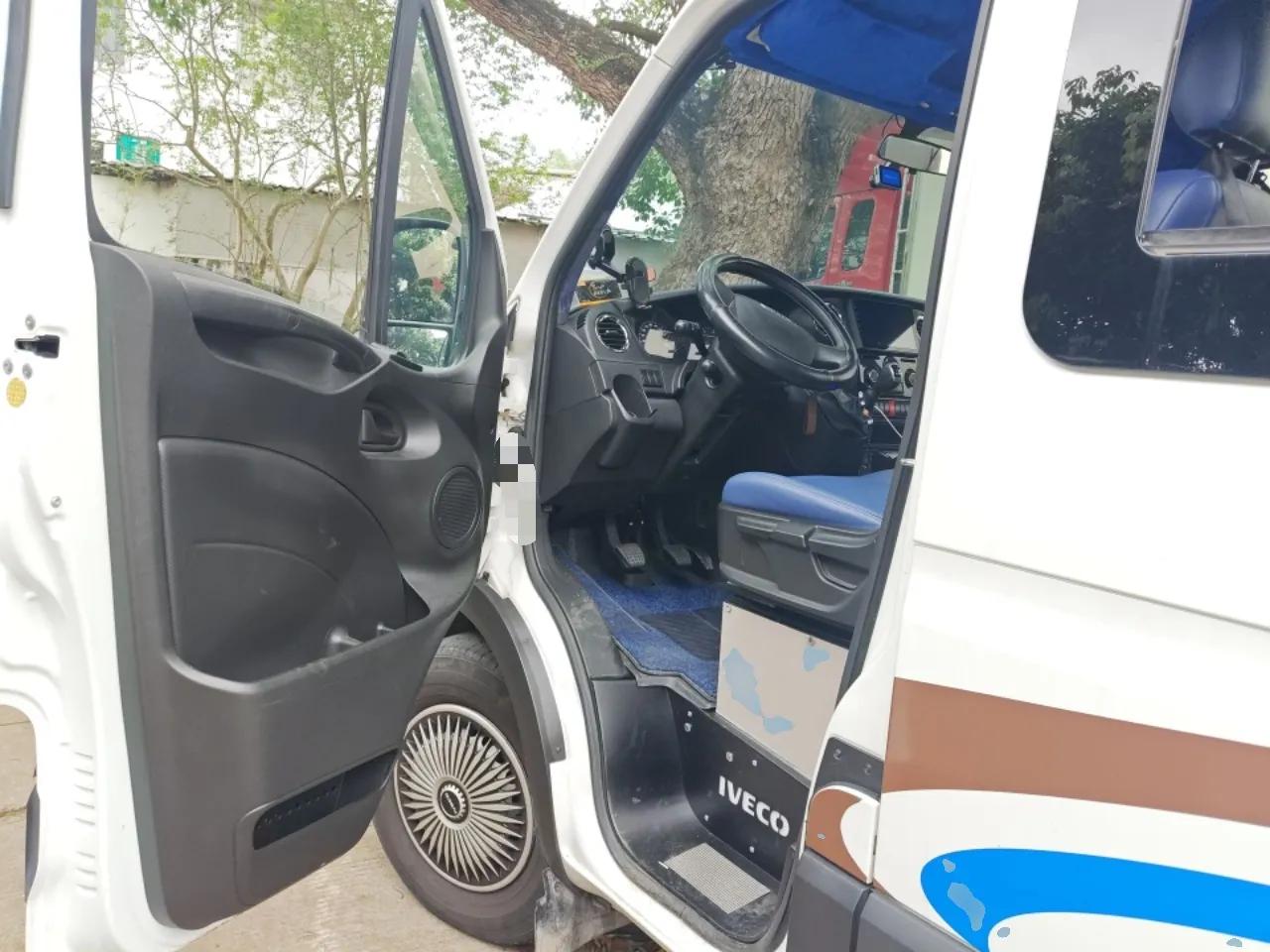 Iveco Eurocargo 2020 2.3T Manual Super-Rui Short Wheelbase High Roof High-Performance F1A — миниатюра 17