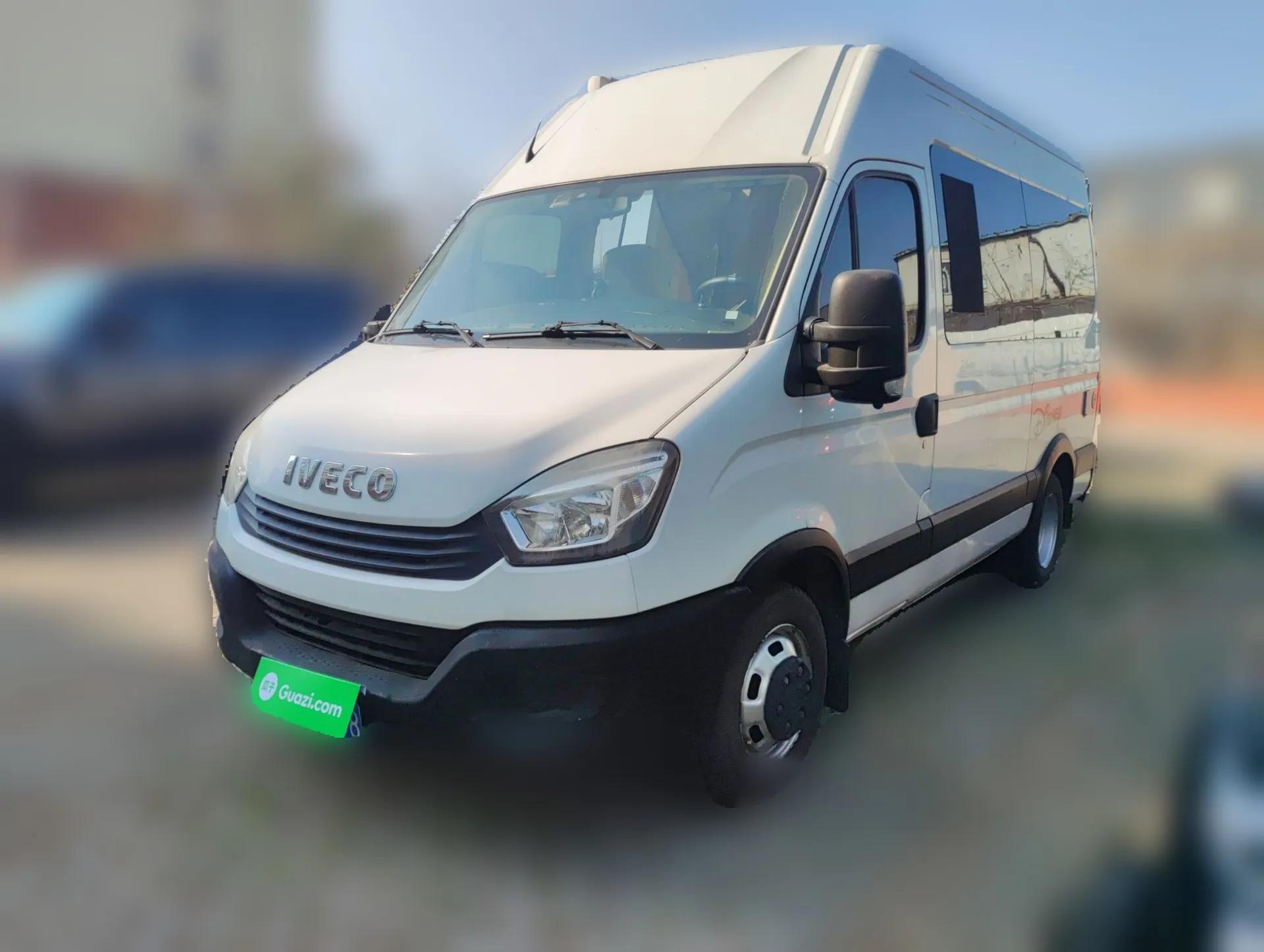 Iveco Eurocargo 2018 2.3T Long Wheelbase Short Overhang Multi-Purpose Vehicle with Side Sliding Door F1A — миниатюра 1